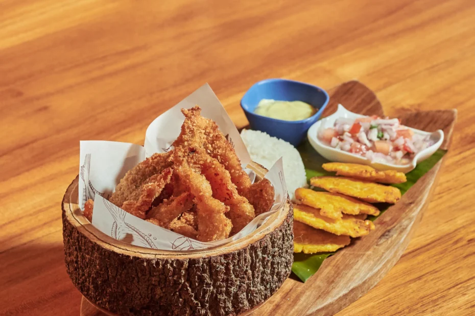 Chicharrón de camarón de Hola La Ola